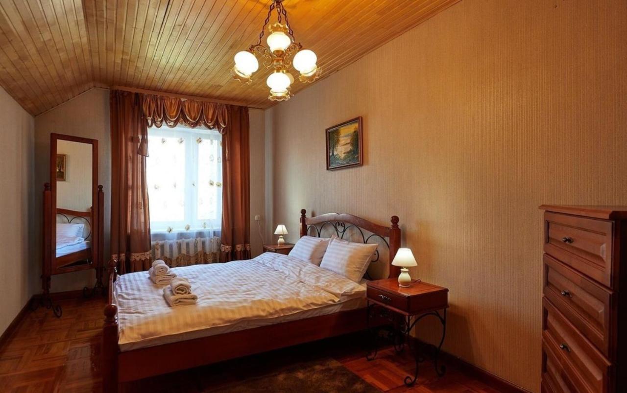 Usagyba Chausov Bed & Breakfast Vilyeyka Exterior photo